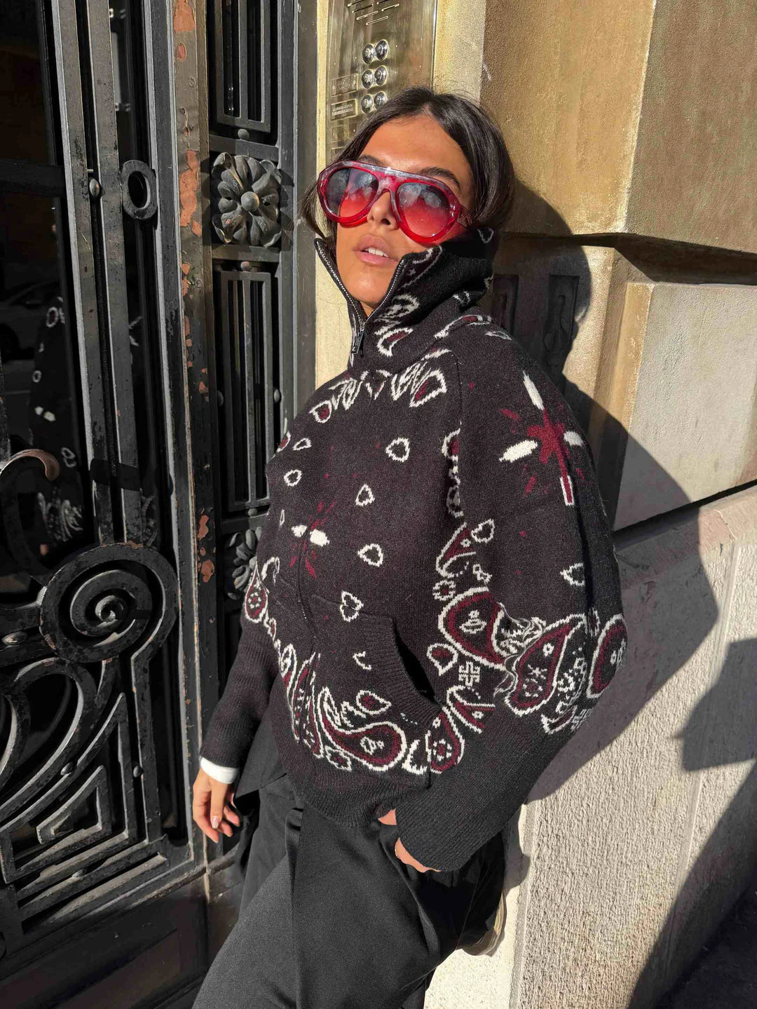 Aitana – Jersey de punto con cuello alto y cremallera