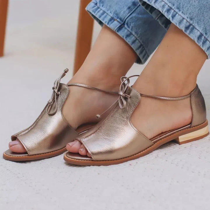 Lucía - Sandalias con cordones
