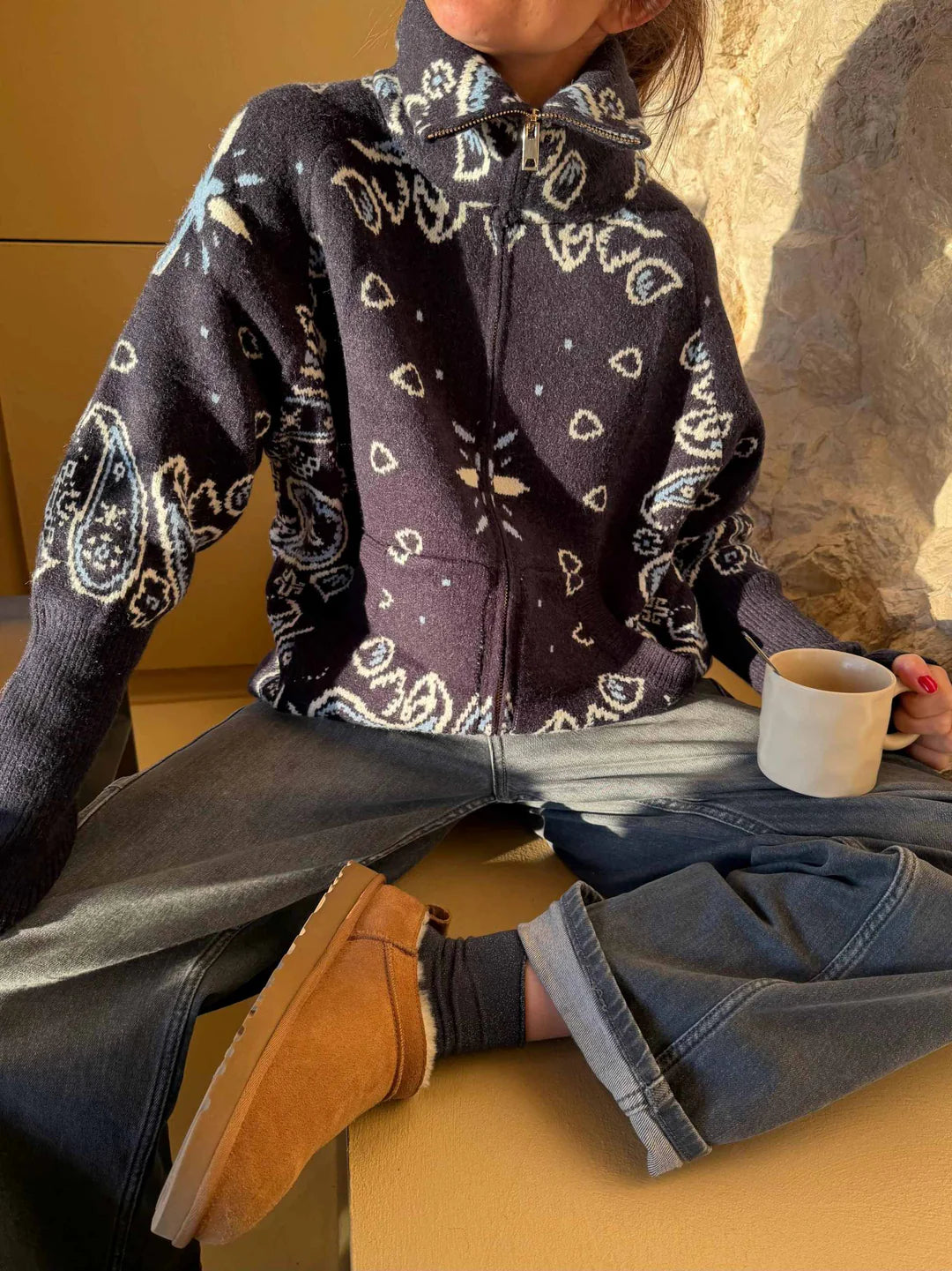 Aitana – Jersey de punto con cuello alto y cremallera