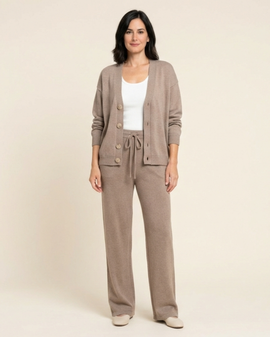 Amelia - Conjunto de cárdigan y pantalón de punto