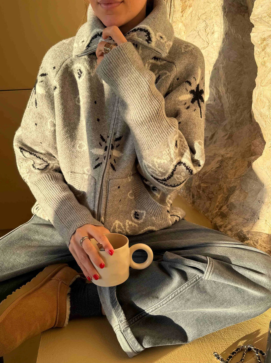 Aitana – Jersey de punto con cuello alto y cremallera