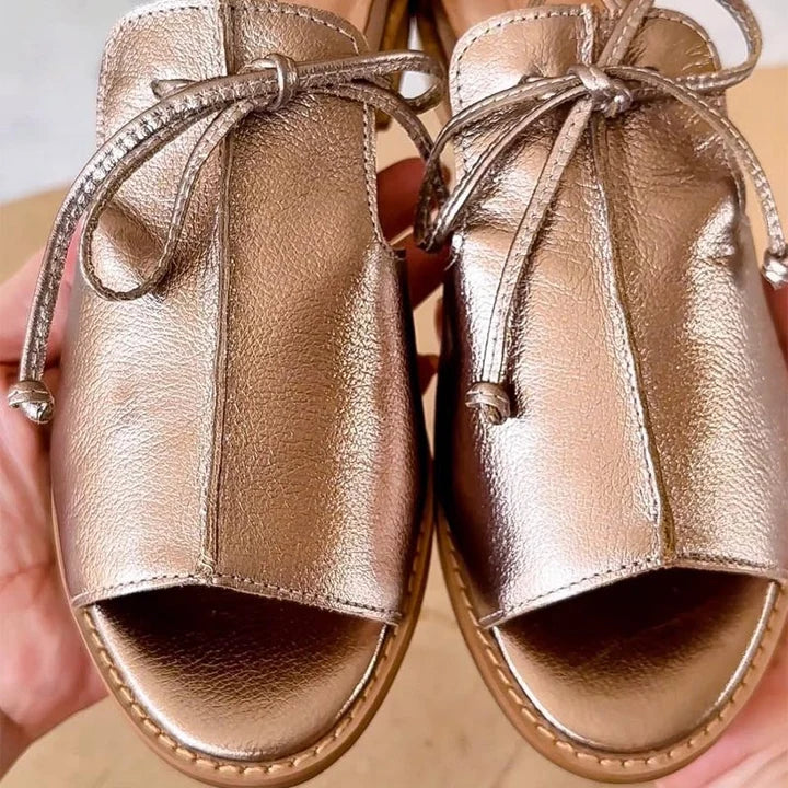 Lucía - Sandalias con cordones