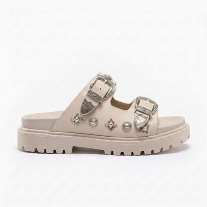 Sandalias de Doble Hebilla con Detalles Decorativos