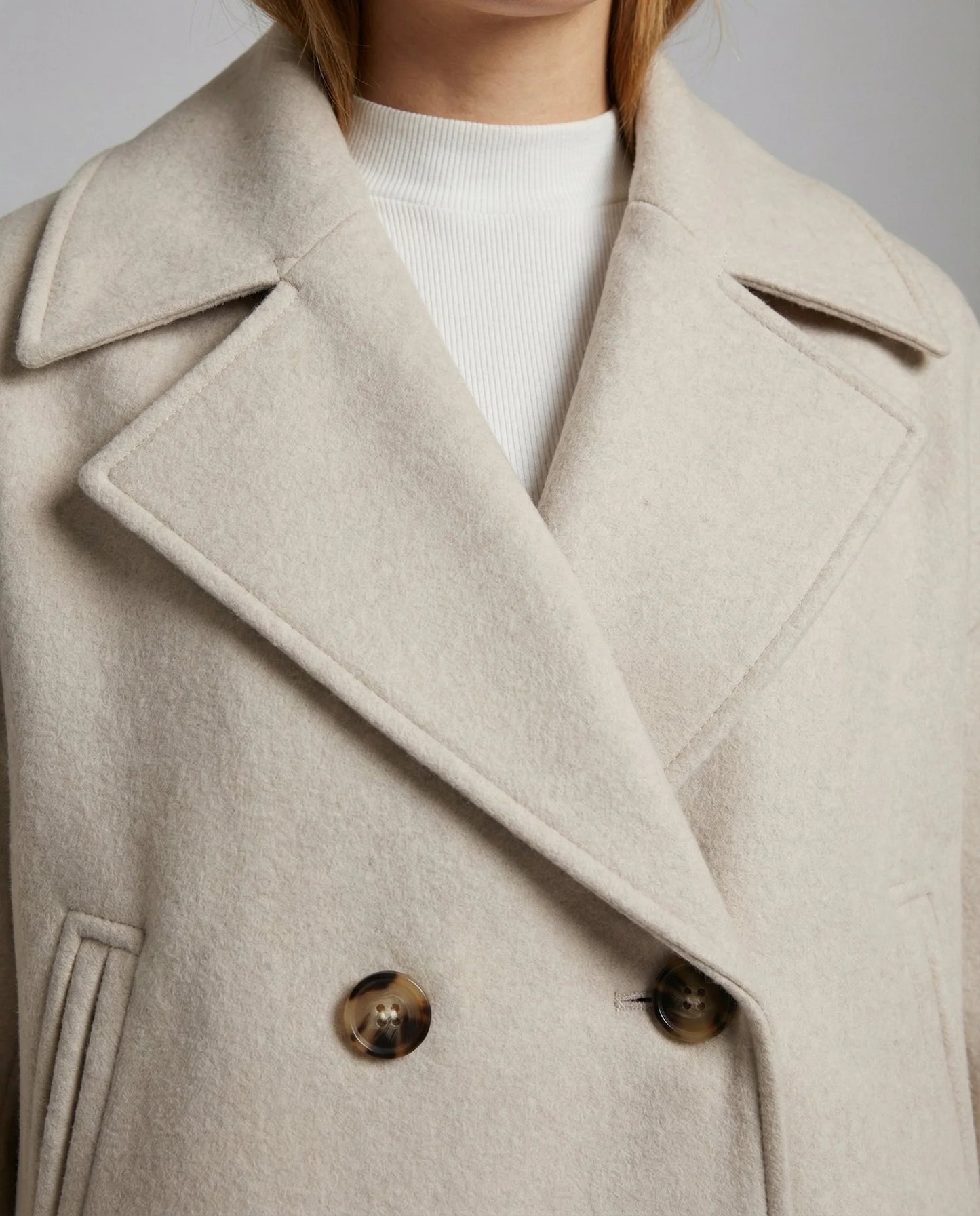 Adriana | Chaqueta cruzada elegante con botones