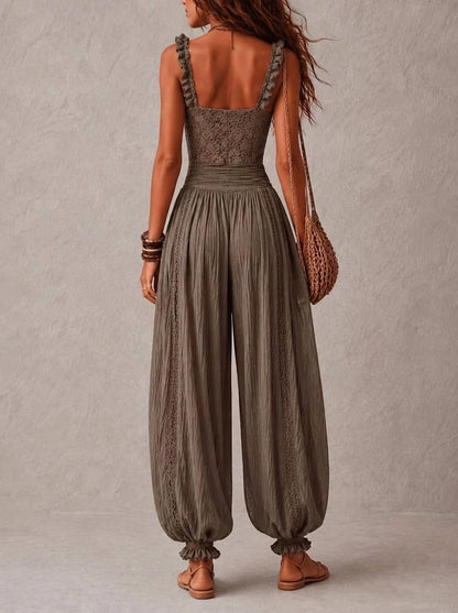 Eva – Mono bohemio con detalles de encaje