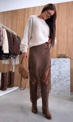 Lía -  Falda satinada con encaje