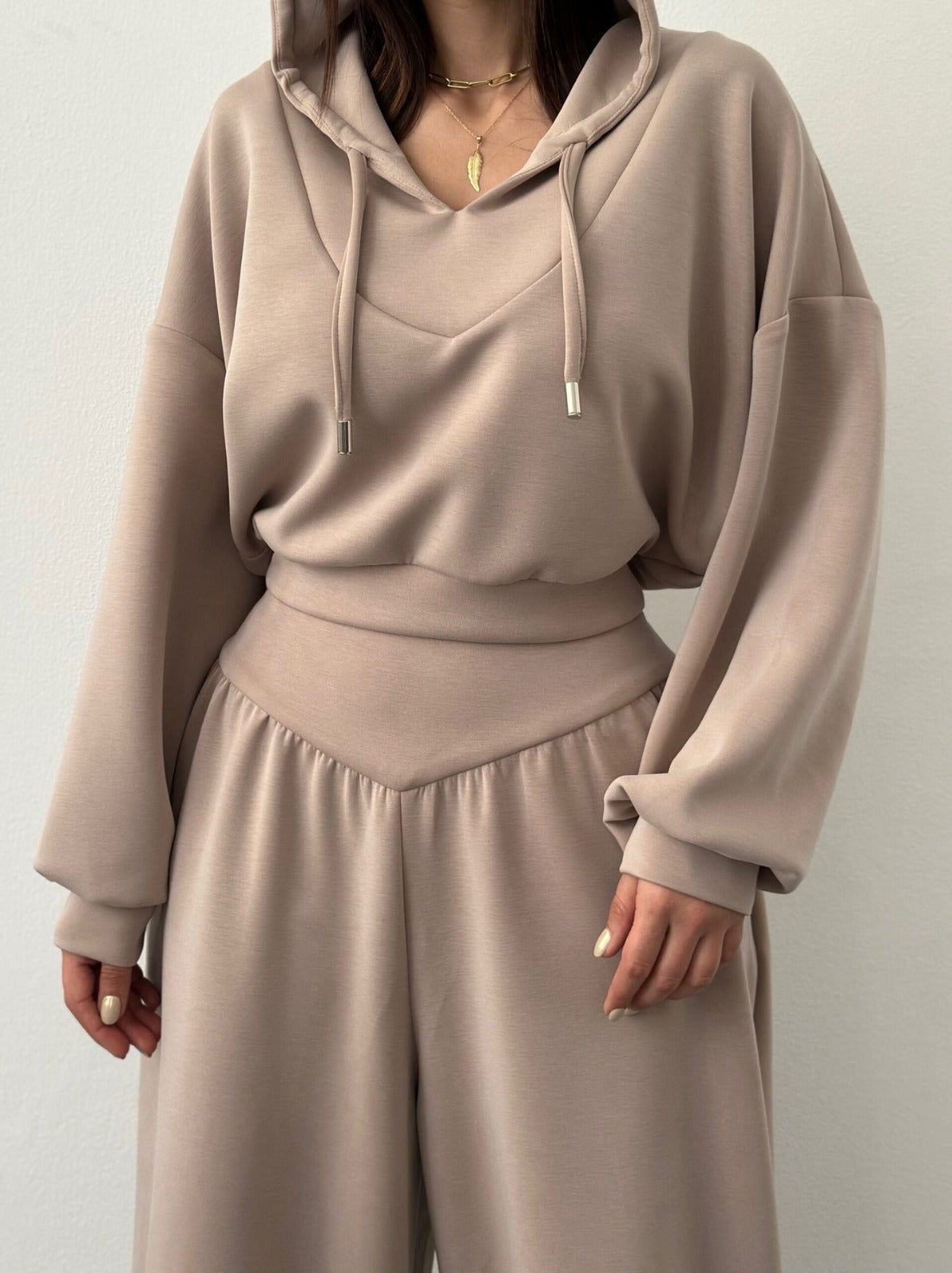 Valeria - Conjunto de sudadera corta y pantalón ancho