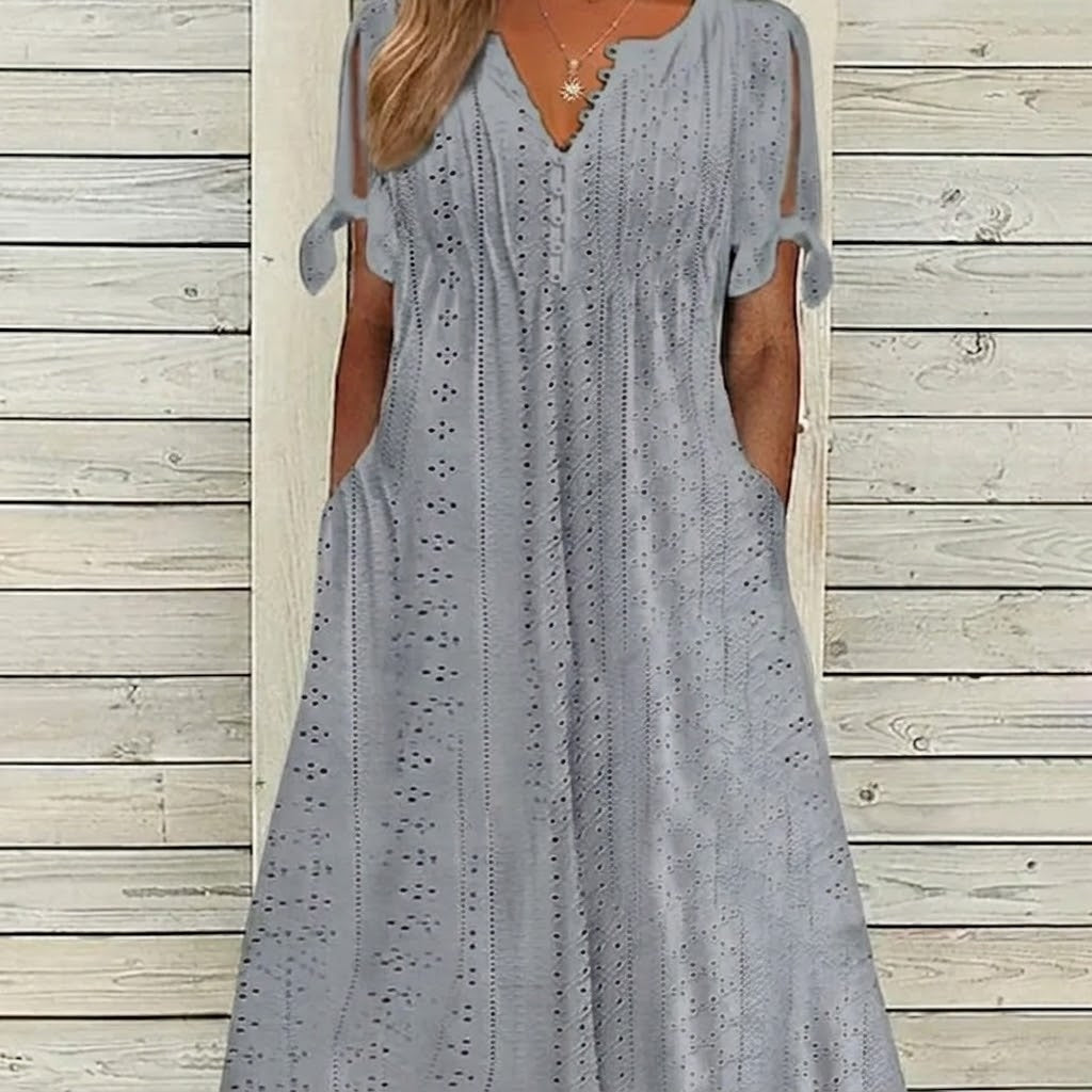 Valeria - Vestido midi calado con escote en V