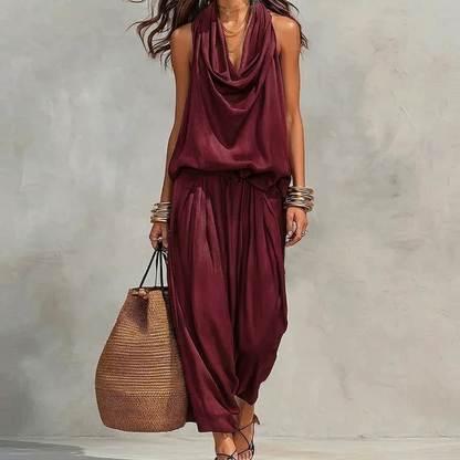 Diana - Conjunto fluido con top halter drapeado y pantalón