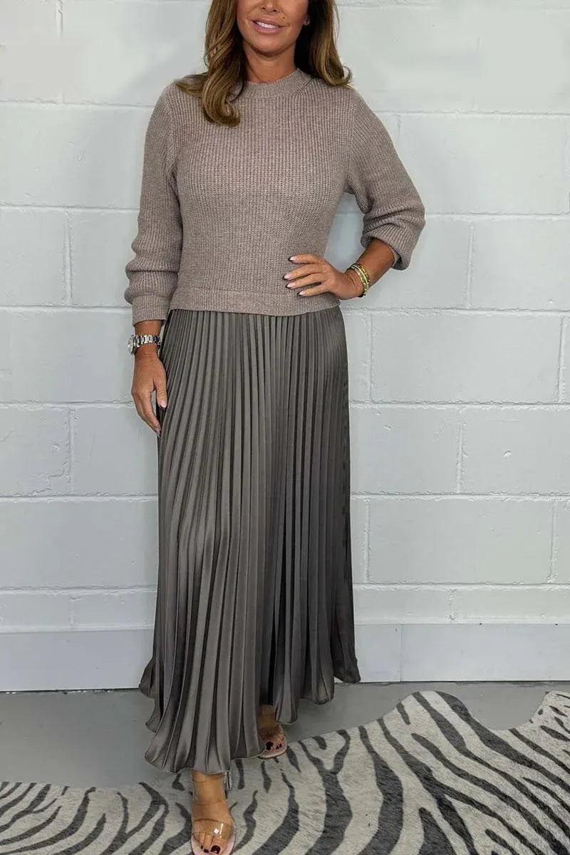 Claudia - Vestido maxi con jersey y falda plisada