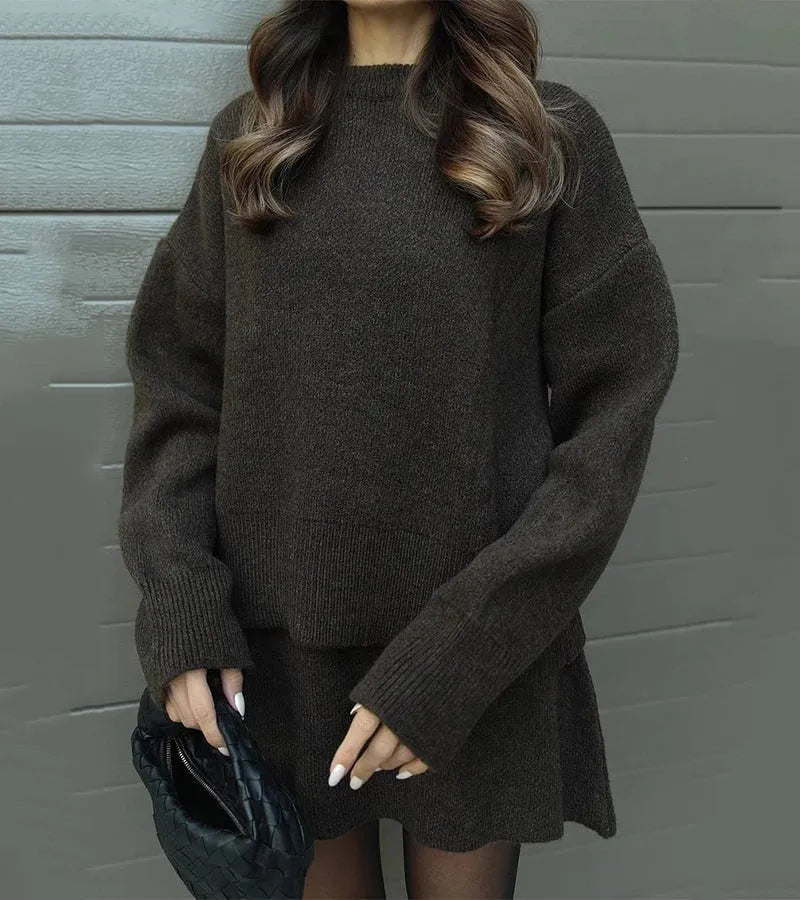 Vera - Conjunto de punto oversize con minifalda