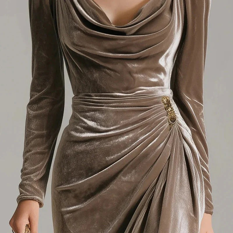 Renata - Elegante vestido largo de terciopelo