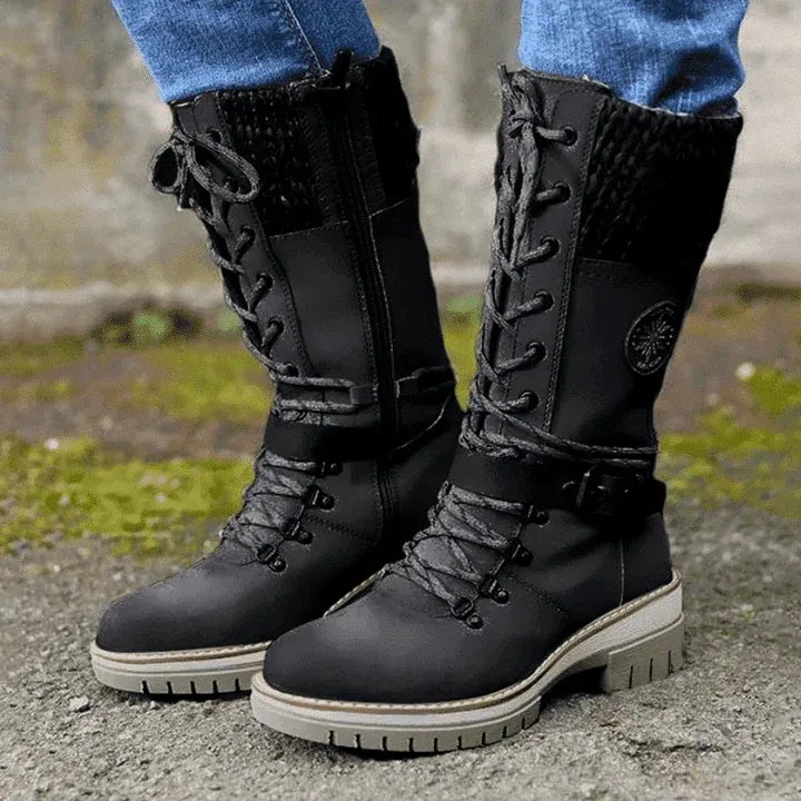 Ana - Botas con cordones y hebilla