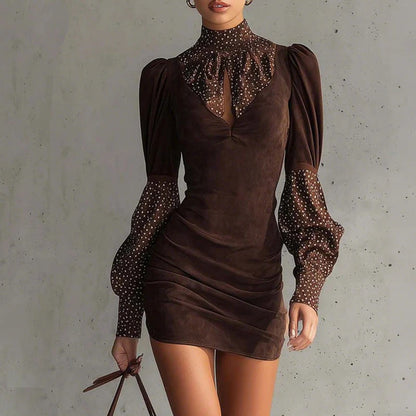 Vera - Minivestido elegante con contrastes de lunares