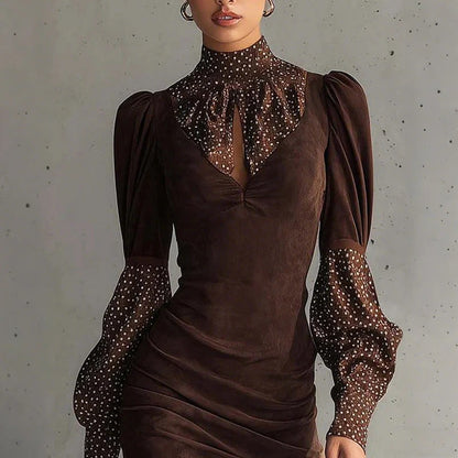 Vera - Minivestido elegante con contrastes de lunares