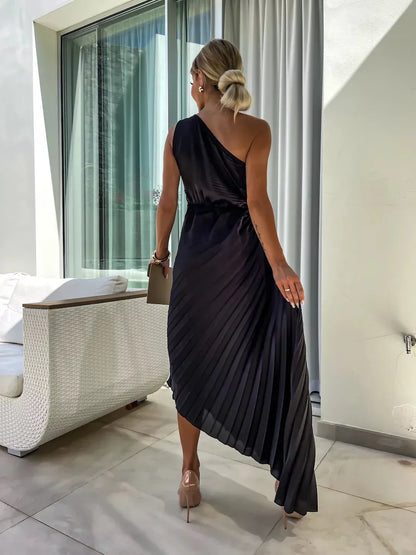 Luna – Vestido floral asimétrico con hombro descubierto
