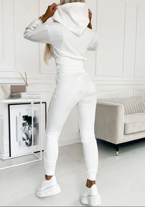 Malena | Elegante conjunto deportivo con capucha