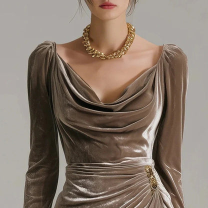 Renata - Elegante vestido largo de terciopelo