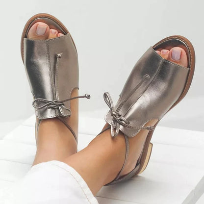 Lucía - Sandalias con cordones