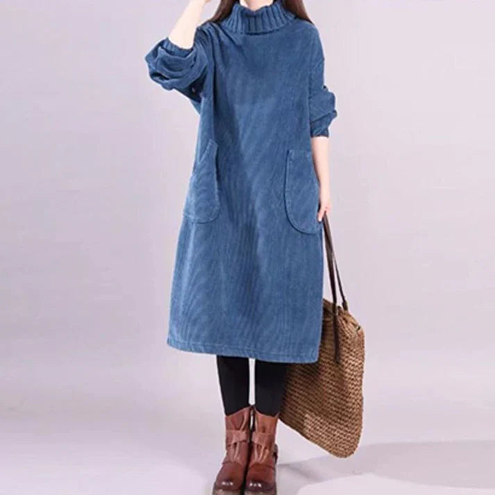 Paula - Vestido largo de pana con cuello alto y corte holgado