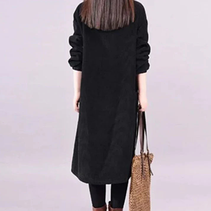 Paula - Vestido largo de pana con cuello alto y corte holgado